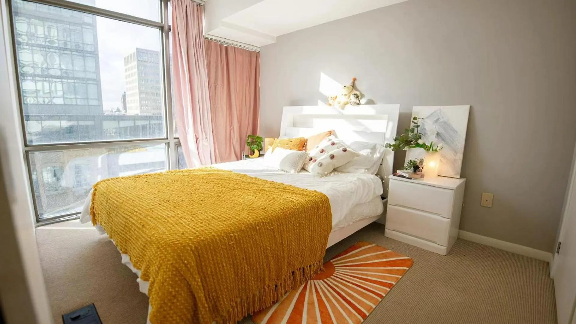 Cozy Suite In Heart Of Downtown Toronto G3 0*,  Canada