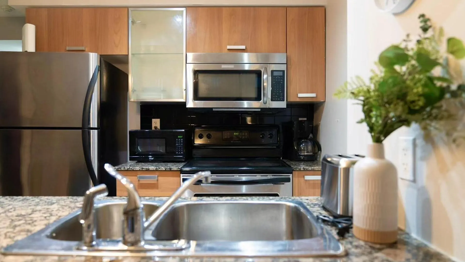 Cozy Suite In Heart Of Downtown Toronto G3 0*,